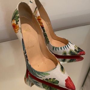 Christian Louboutin So Kate Hawaii
